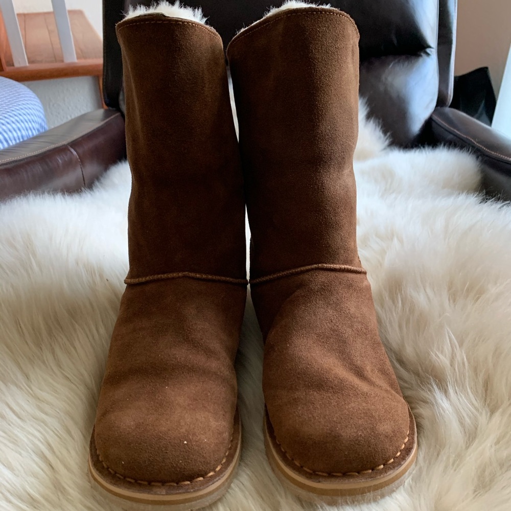 Brand New shearling boots